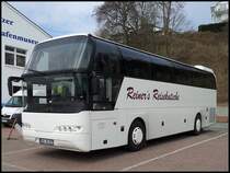 Neoplan Cityliner von Reiner's Reisekutsche aus Deutschland im Stadthafen Sassnitz am 27.04.2013