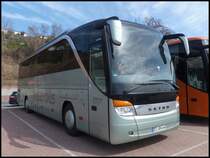 Setra 415 HD von Heserbus aus Deutschland im Stadthafen Sassnitz am 01.05.2013