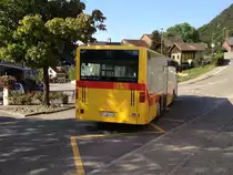 BLT Mercedes Citaro Nr. 4 (1999) am 20. August 2013 in Reigoldswil. Dieser Bus trug ursprünglich die Nr. 86. Im Jahr 2011 wurde er bei der BLT ausgemustert und an die AGSE weitergegeben. Als die BLT 2013 die Linien der AGSE übernahm, gelangte er wieder in den Bestand der BLT und erhielt die Nr. 4. Im Gegensatz zu den anderen Citaros des gleichen Baujahrs blieb er noch etwas länger im BLT Bestand. Seit Herbst 2013 habe ich ihn nicht mehr gesehen, vermutlich wurde er verkauft.