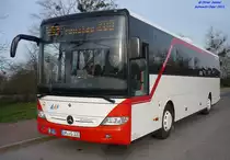 Mercedes-Benz O550 II Integro, Wagennummer 330, der Uckermärkischen Verkehrsgesellschaft mbH, 2011 beim ZOB Schwedt/Oder.