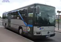 Mercedes-Benz O550 I Integro, Wagennummer 404, der Uckermärkischen Verkehrsgesellschaft mbH, 2011 beim ZOB Schwedt/Oder.