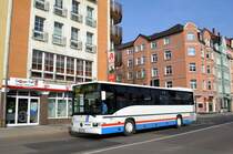 Bus Eisenach / Verkehrsgesellschaft Wartburgkreis mbH (VGW): Mercedes-Benz Integro der KVG Eisenach, eingesetzt im Überlandverkehr. Aufgenommen in der Bahnhofstraße von Eisenach im März 2014.