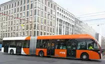 Diesen VanHool Exqui.City (siehe Kommentar) habe ich am 15.03.2014 in der Stadt von Genf gesehen.