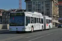 Mercedes Citaro mit der Betriebsnummer 726 auf der Linie 34 auf der Mittleren Rheinbrücke. Die Aufnahme stammt vom 13.03.2014.