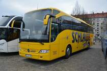 FF-FF 32 steht am Bassinplatz in Potsdam. Aufgenommen am 24.03.2014.