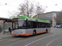 Ein Solaris Urbino 12 der Üstra als 134 Nordring am Hauptbahnhof, 22.03.14