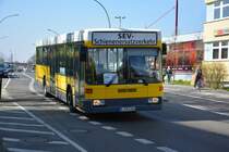 B-CM 1366 als Ersatzverkehr für die S-Bahnlinien 7 und 75. Aufgenommen am 30.03.2014 S Bahnhof Friedrichsfelde Ost.