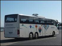 Mercedes Tourismo der AOK-Klinik Rgen im Stadthafen Sassnitz am 23.05.2013