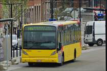 .  Van Hool vom TEC an der Bushaltestelle nahe dem Bahnhof Liege Guillemines.  04.04.2014