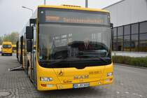 DD-VS 1603 (930 606-1) ist unter anderem ein Fahrschulbus der DVB. Aufgenommen am 06.04.2014.  