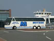 Neoplan Starliner  Motzek , Norddeich Mole 30.03.2014
