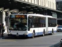 TG Genf - Mercedes Citaro Gelenkbus Nr.147 GE 960531 unterwegs auf der Linie 5 vor dem Bahnhof in Genf am 07.05.2008
