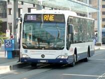 TG Genf - Mercedes Citaro Bus Nr.522 GE 960584 unterwegs auf der Linie 1 vor dem Bahnhof in Genf am 07.05.2008