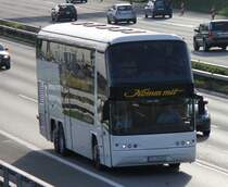 Neoplan Skyliner, Komm mit, près de Berne printemps 2014
