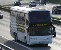 Neoplan Skyliner, Komm mit, près de Berne printemps 2014
