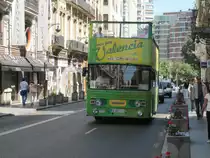 Touristibus (Atlantean) am 15.04.2014 im Stadtzentrum von Valencia auf  Ruta B 