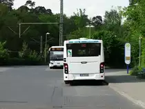 VDL Citea von hinten am 24.04.14 in Neu-Isenburg Bhf 