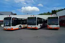 BSU: Tag der offenen Türe in der BSU-Garage in Zuchwil. Zusammentreffen von drei Generationen mit den MERCEDES CITARO Nr. 87, 77 und 72. Der Bus 72 der ersten Generation hat bereits über 1'000'000 KM auf dem Buckel und ist noch immer im Liniendienst anzutreffen. Die Aufnahme ist am 26. April 2014 vor der Busgarage entstanden.
Foto: Walter Ruetsch