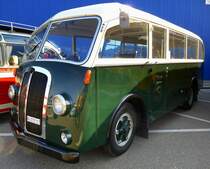 Berna, Oldtimerbus aus der Schweiz, Baujahr 1948, 4-Zyl.Diesel mit 5,3L, Europatreffen historischer Busse in Sinsheim, April 2014