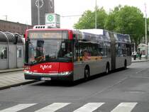 Solaris Urbino Hybrid auf der Linie 722 nach Düsseldorf Messe Congress Center/Stadthalle am Hauptbahnhof Düsseldorf.(26.4.2014)