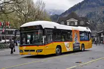 Volvo Hybrid Bus der Post kurz vor dem Bahnhof Interlaken West. Die Aufnahme stammt vom 19.04.2014.