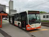 Der BSU Citaro I Nr. 70 (einziger Citaro I der 1. Serie mit einer Klimaanlage für den Chauffeur). Dieser Wagen hat die neuen Innenanzeigen bekommen, was bedeutet dass er noch eine Weile im Bestand bleibt. Einige Citaro I können durch die Ablieferung der neuen Citaro C II in nächster Zeit ausrangiert werden, Lohn-Lüterkofen Bahnhof, 02.05.2014.