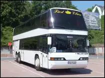 Neoplan Skyliner von HS travel service aus Deutschland im Stadthafen Sassnitz am 08.06.2013