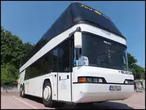 Neoplan Skyliner von HS travel service aus Deutschland im Stadthafen Sassnitz am 08.06.2013
