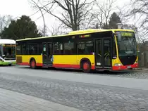 Jasper 8326 (HH-JA 3126) am 24.12.2013 auf der Bus-Linie 213 nach U/S-Barmbek, Pause am U-Bahnhof Billstedt (MB O530 I MÜ)


