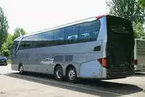 Premiere bei Bus-Bild: Der neue Setra 500 TopClass! Setra S 516 HDH (Heckansicht), Neu-Ulm 19.05.2014