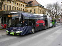 transN / La Chaux de Fonds - Solaris Hybrid Nr.347 NE 145347 unterwegs auf der Linie 304 vor dem Bahnhof in La Chaux de Fonds am 16.05.2014