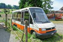 VW Kleinbus ex. BSU abgestellt in Bibern, 25.05.2014.