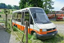 VW Kleinbus ex. BSU abgestellt in Bibern, 25.05.2014.