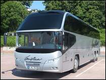 Neoplan Cityliner von Lenzliner aus Deutschland im Stadthafen in Sassnitz am 15.06.2013