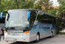 Setra 415 HD  Starcar  in Krems an der Donau, Schneider Reisen und Transport AG, Langendorf, SO 20819, Aufgenommen am 26. Mai 2014