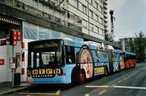VB Biel Nr. 81 NAW/Hess Trolleybus am 27. Oktober 2007 Biel, Bahnhof (mit Vollwerbung Metro-Boutique)