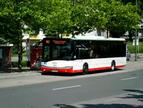 Solaris Urbino auf der Linie 463 nach Dortmund-Lütgendortmund Am Volksgarten am S-Bahnhof Dortmund-Lütgendortmund.(31.5.2014)
