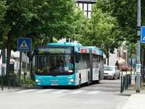 MAN Lions City G der VGF am 11.06.14 in Bad Vilbel auf der Linie 30