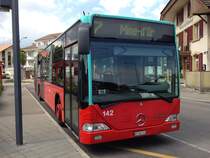 Mercedes Citaro G Nr. 142 (2000) am 30.5.2014 an der Endhaltestelle der Linie 7. 