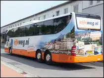 Mercedes Tourismo von effeweg.nl aus den Niederlanden im Stadthafen Sassnitz am 19.06.2013