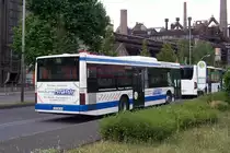 Wagen 66 der VVB, ein MAN NL263 mit EZ 2002, steht am 18. April 2014 am Weltkulturerbe.