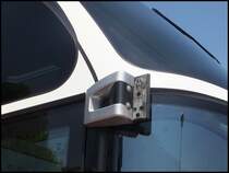 Spiegelhalterung des Neoplan Cityliner von ETK-Reisen aus Deutschland im Stadthafen Sassnitz am 20.06.2013