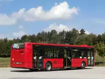 Stadtbus Iveco Citelis der Dopravní podnik města České Budějovice wie Reissebus in Lipno nad Vltavou. (17.6.2014)