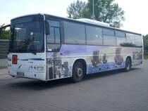 Dieser VOLVO-Linienbus macht Werbung f�r die j�hrlichen St�rtebeker-Festspiele.Aufgenommen am Zentralen Busbahnhof am 21.05.2008 in Bergen/R�gen.