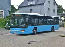 Setra S 400er-Serie NF (Multi Class) auf der Linie 633 nach Wuppertal-Küllenhahn Am Burgholz an der Haltestelle Wuppertal-Hahnerberg Schulzentrum-Süd.(12.7.2012)
