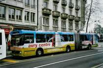 TPF Fribourg 504/FR 300'408 Volvo/Hess Duobus (ex TF Fribourg Nr. 104) am 27. Oktober 2007 Fribourg, Bahnhof (mit Vollwerbung f�r das  Avry Centre )