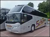 Neoplan Cityliner von Sch�fer aus Deutschland im Stadthafen Sassnitz am 28.06.2013