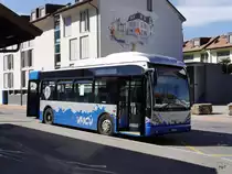 VMCV - VanHool Nr.31  VD  494271 bei der Bushaltestelle beim Bahnhof Blonay am 06.07.2014