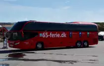 Neoplan  Cityliner. Am Rastplatz Nördlicher Polarkreis in Norwegen an der E6 beobachtet am 28.06.2014. 