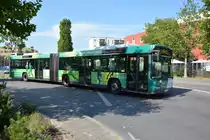 P-AV 951 auf dem Weg zum Busbahnsteig am Hauptbahnhof Potsdam. Aufgenommen am 04.07.2014.